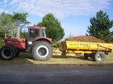 Tracteur avec benne Case 125 CH