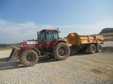 Tracteur avec benne Case 125 CH