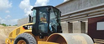 Caterpillar 4218