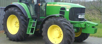 John Deere 6930