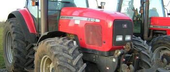 Massey Ferguson 8210