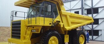 Komatsu HD 325